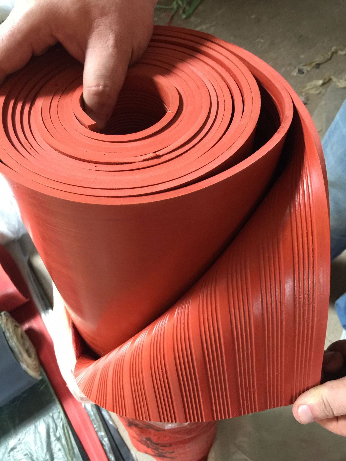 絕緣膠墊--萬控電氣有限公司合作項目